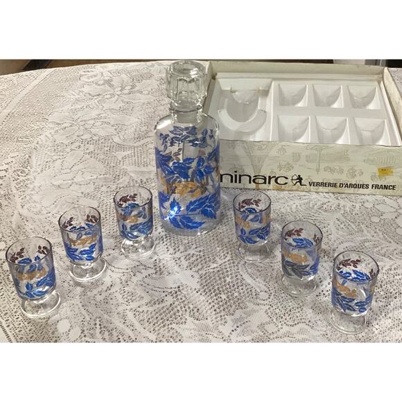 MCM Luminarc France Blue Gold Leaves Decanter 6 Footed Liqueur Aperitif Glasses - Picture 3 of 9